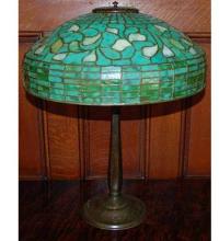 Meyda White 129287 - ORIGINAL TIFFANY TURNING LEAF TABLE LAMP